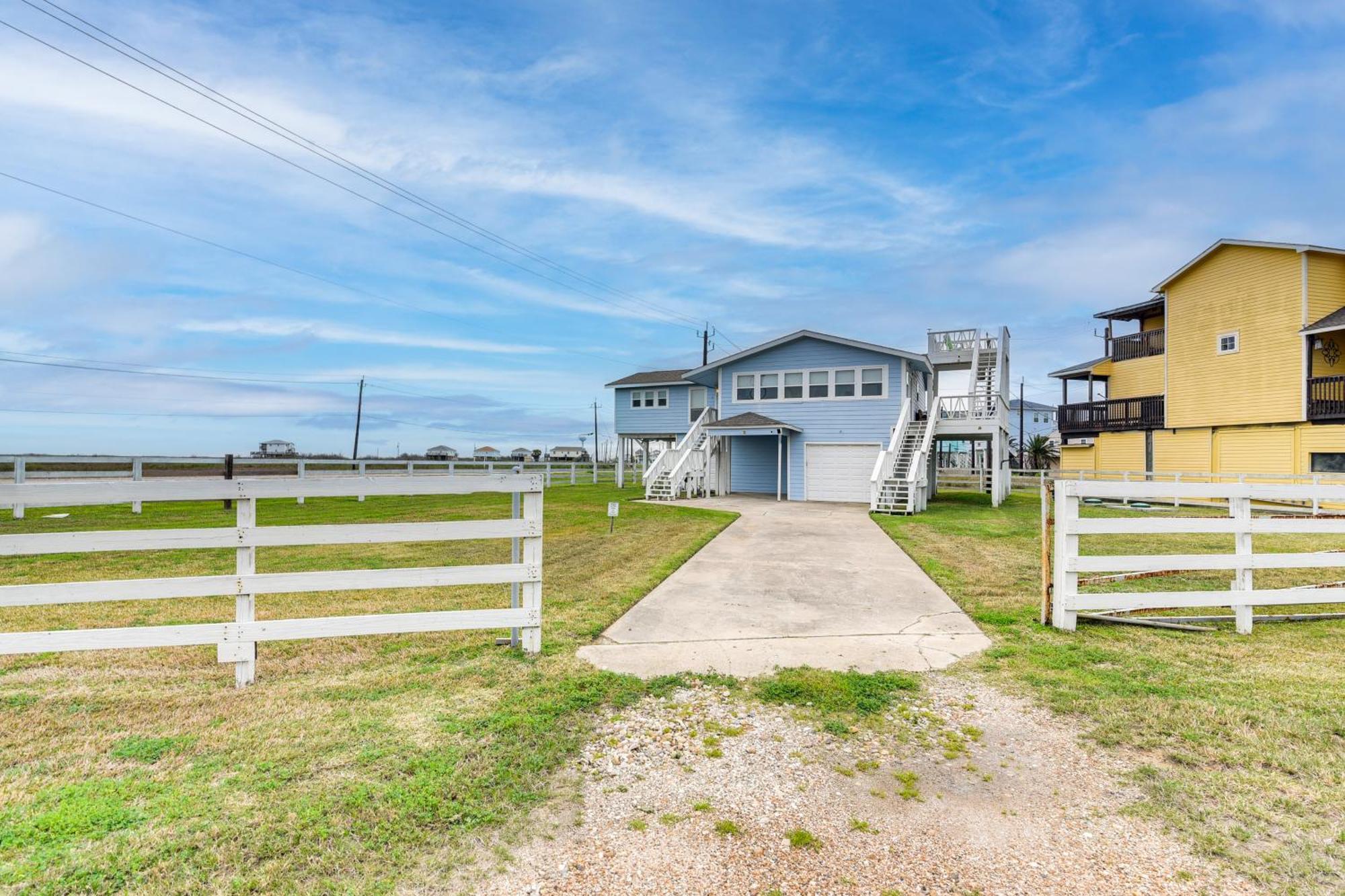 Modern Freeport Home Short Walk To Surfside Beach 외부 사진